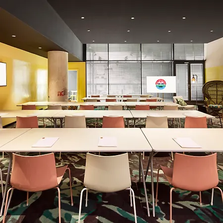 Mama Shelter Hotel