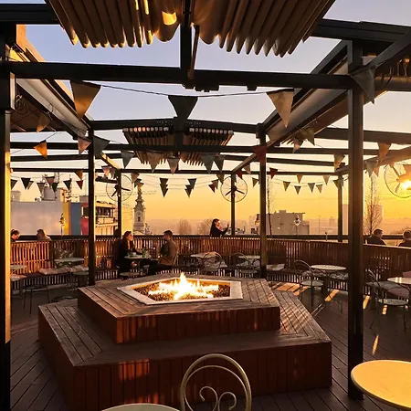 فندق Mama Shelter 4*