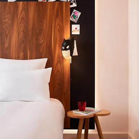 Mama Shelter Hotell 4*