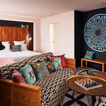 贝尔格莱德妈妈斯尔特旅馆