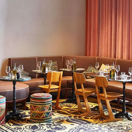 Hotel Mama Shelter 4*