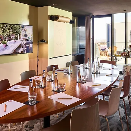 فندق Mama Shelter