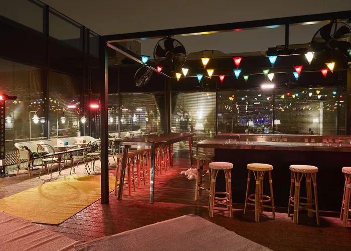 Hotel Mama Shelter 4*