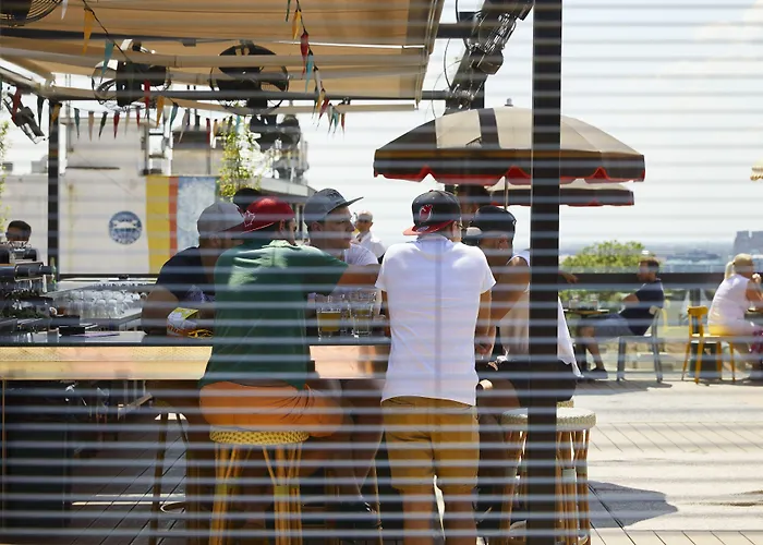 Hotel Mama Shelter 4*