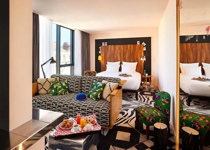 Hotell Mama Shelter 4*