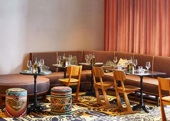 Hotell Mama Shelter 4*